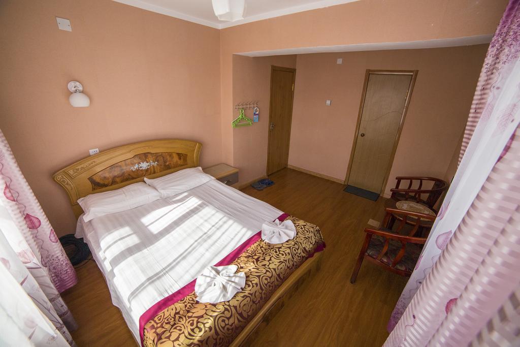 Danista Nomads Tour Hostel Улан-Батор Номер фото