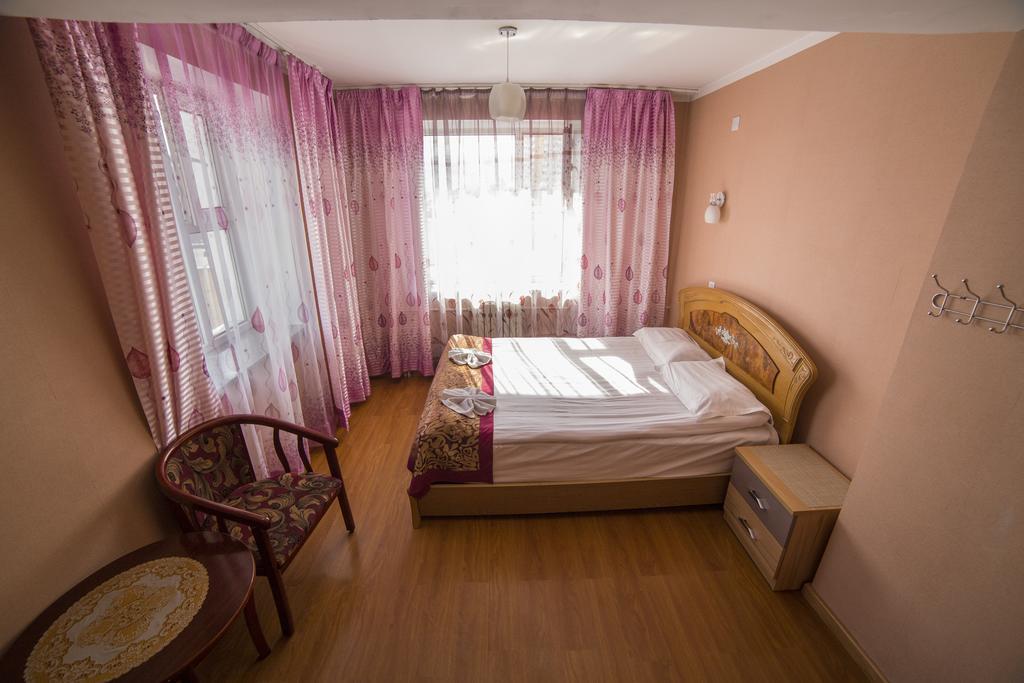 Danista Nomads Tour Hostel Улан-Батор Номер фото