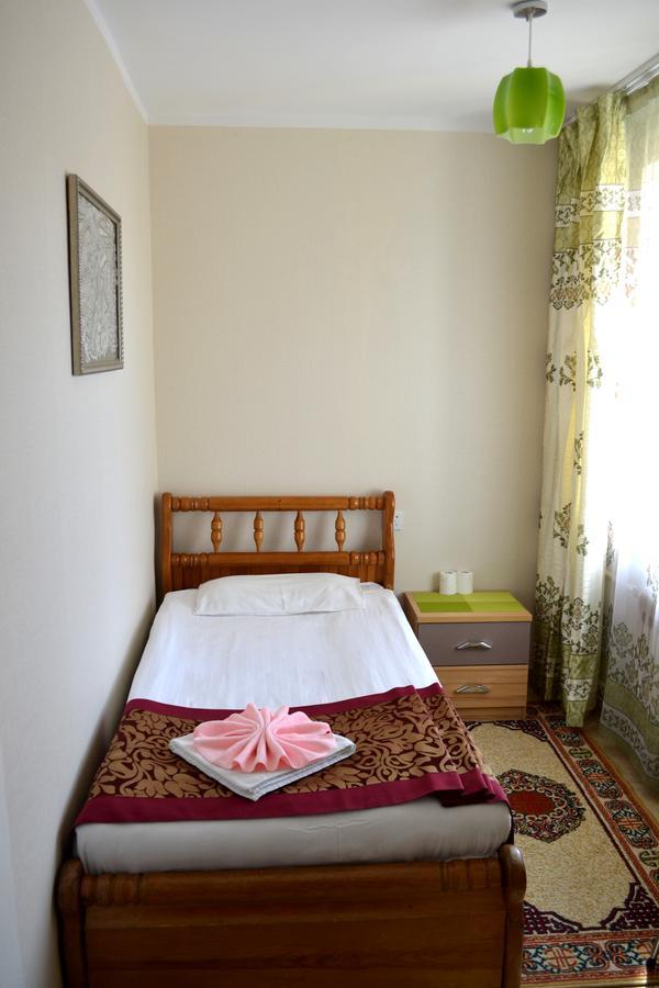 Danista Nomads Tour Hostel Улан-Батор Экстерьер фото